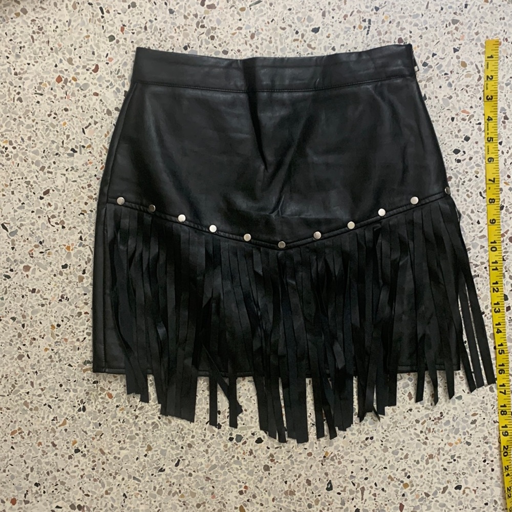 EUC Missguided black faux leather fringe mini skirt silver studs 4 small cowgirl